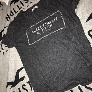 Abercrombie & Fitch Tee
